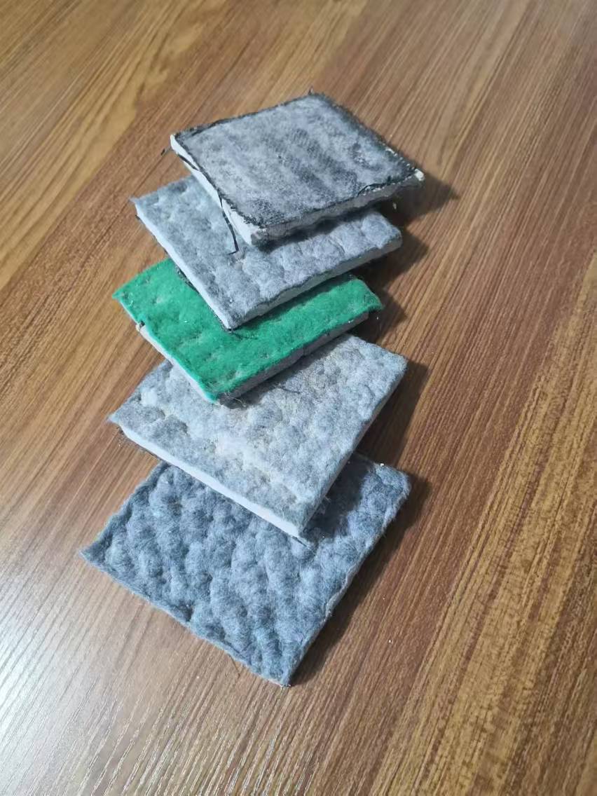 Beton-Leinwand vs. Kokosfaser-Erosionsschutzmatte: Welche eignet sich besser zum Hangschutz?